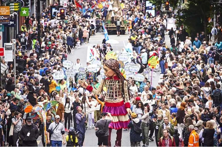 استقبال گرم تورنتو از امل، به یاد کودکان جنگ‌زده سوریه